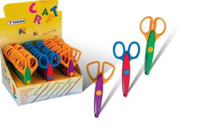 Ножницы SP28008/24 в дисплее с фигурными.лезвиями.24шт.14см Ножницы SP28008/24 в дисплее с фигурными.лезвиями.24шт.14см