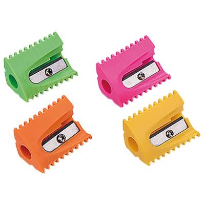 Чинка пластикова Roof, 1 лезо, асорті Чинка пластикова Roof, 1 лезо, асорті