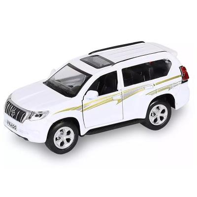 Автомодель - TOYOTA PRADO (білий)